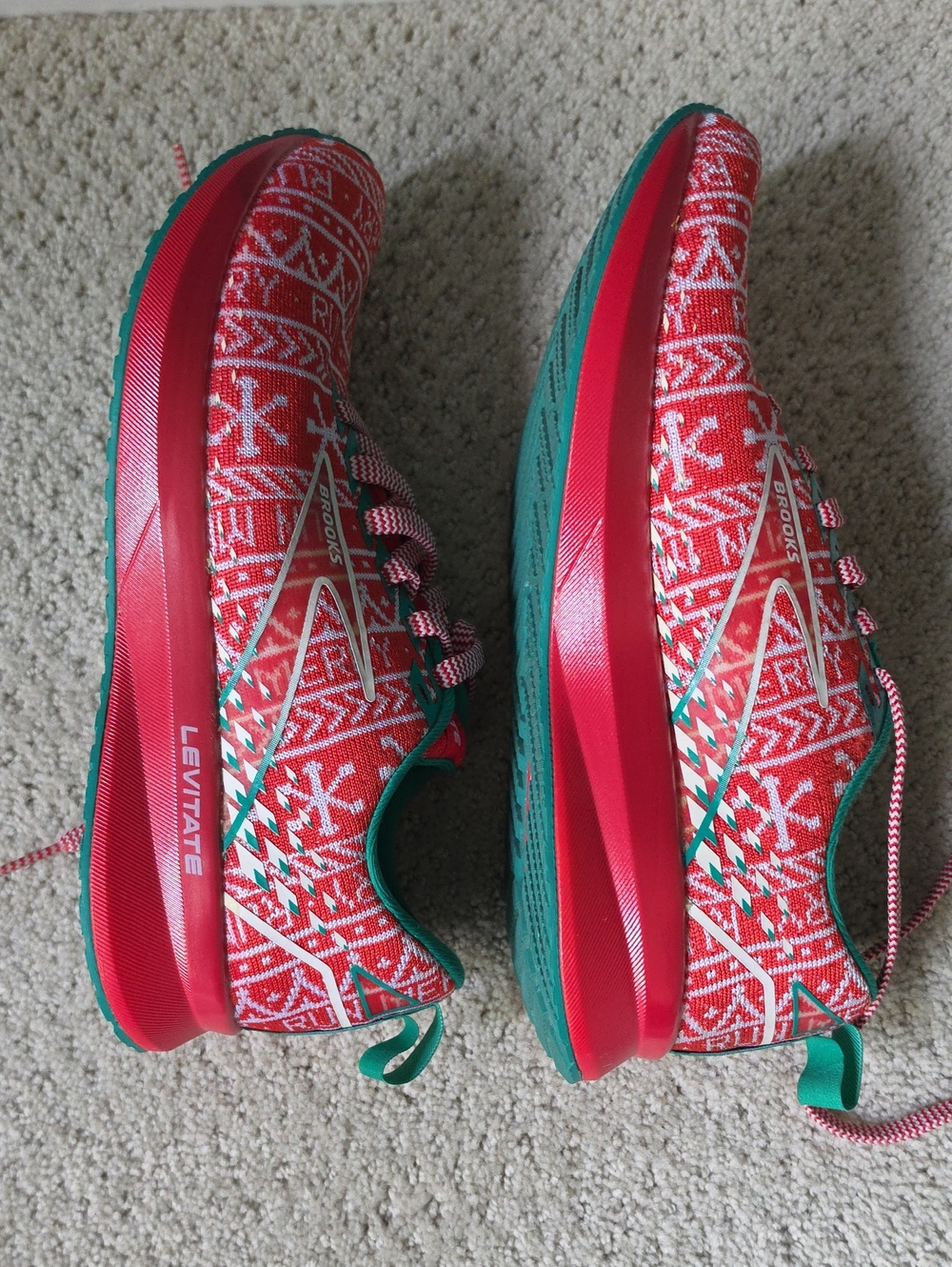 Brooks Levitate Holiday Running Shoes - Picture 4 of 6